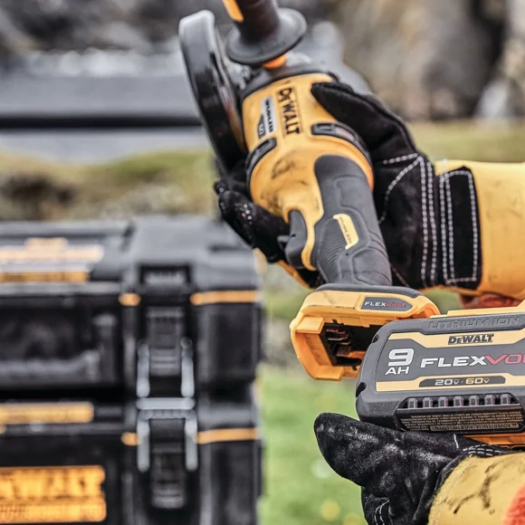 [디월트]60V MAX FLEXVOLT XR 브러쉬리스 5인치 충전 그라인더 DCG418N (베어툴) 제조사 상세 정보