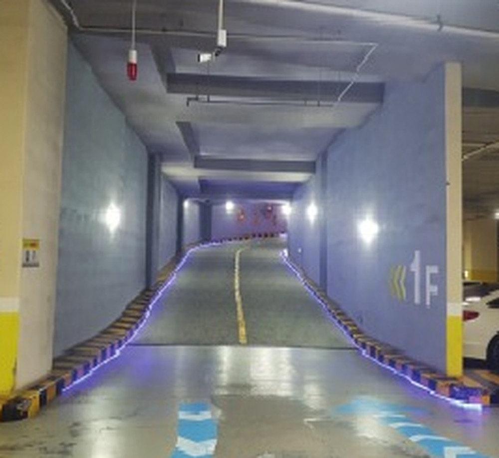아크로 LED 주차장 진입등